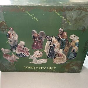 Nativity set Vtg